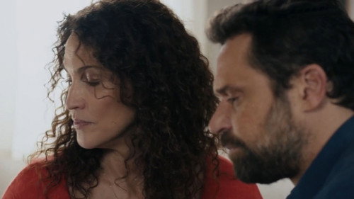 Episode 901 still
