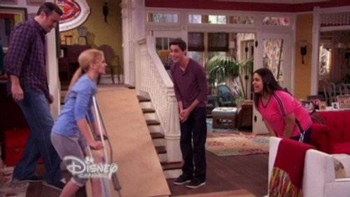 Liv and Maddie Season 1 Episode 21 - Space-Werewolf-A-Rooney