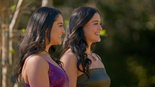 Twin Love Season 1 Episode 6 - Caught in a Love Triangle