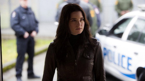 Continuum Season 2 Episode 2 - Split Second