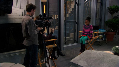 Jessie Season 3 Episode 6 - The Rosses Get Real