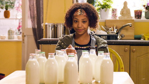 So Awkward Season 3 Episode 4 - A Room of Her Own