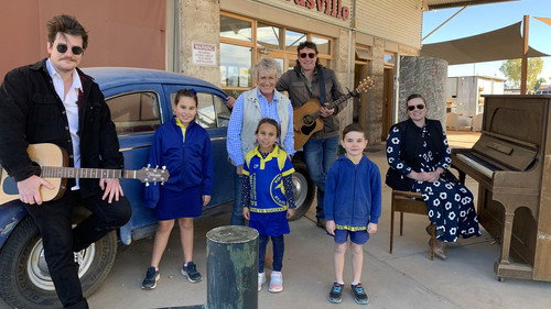 Back Roads Season 9 Episode 8 - Musical Road Trip through Western Queensland