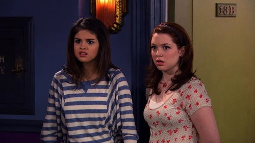 Wizards of Waverly Place Season 4 Episode 21 - Wizards of Apartment 13B