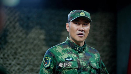 The Glory of Youth Season 1 Episode 4 - Xia Zhuo and Yi Zimeng Escape the Cave Depot