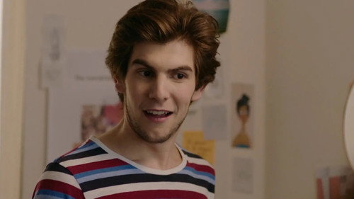 SKAM France Season 2 Episode 7 - You swear you won't move
