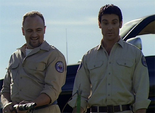 The Pretender Season 1 Episode 17 - Keys