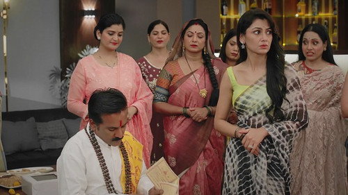 Amruta's challenge to Ishika still