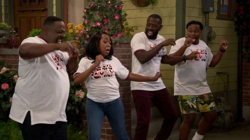 The Neighborhood Season 4 Episode 1 - Welcome to the Family
