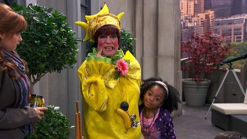 Jessie Season 1 Episode 6 - Zuri's New Old Friend