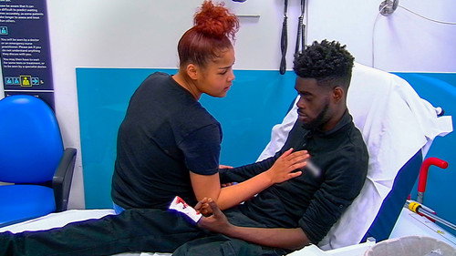 24 Hours in A&E Season 25 Episode 2 - In the Wars
