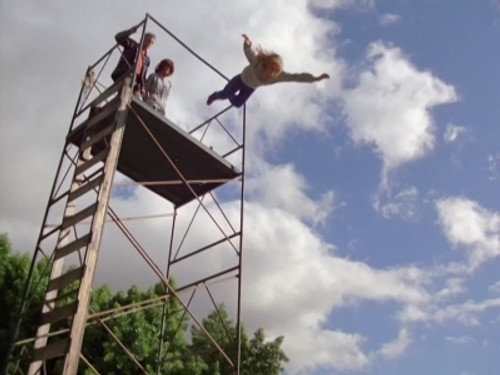 Charlie's Angels Season 5 Episode 13 - Stuntwomen Angels