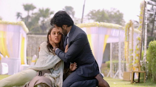 Roshni Is in a Fix still