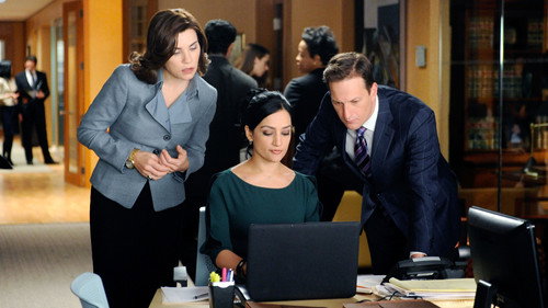 The Good Wife Season 4 Episode 10 - Battle of the Proxies