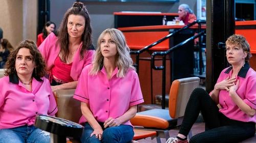 It's Always Sunny in Philadelphia Season 16 Episode 7 - The Gang Goes Bowling