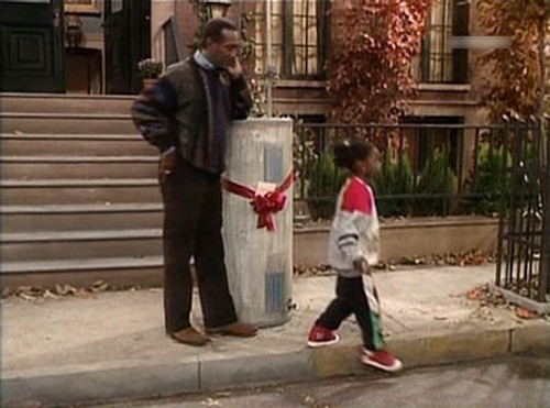 The Cosby Show Season 4 Episode 3 - It's Not Easy Being Green