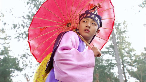 The Moon Embracing the Sun Season 1 Episode 1 - Two Suns and a Moon