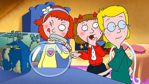 Mona the Vampire Season 1 Episode 8 - The Vampire Hunter / The Sounds of Sirens
