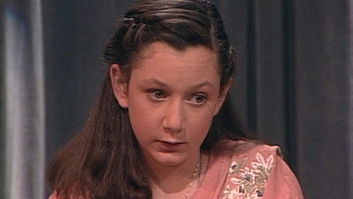 Roseanne Season 2 Episode 10 - Brain-Dead Poets Society