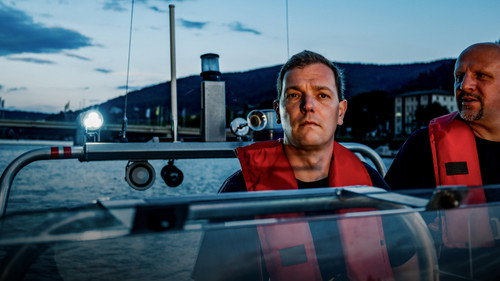 Feuer & Flamme Season 10 Episode 5 - Water Rescue on the Neckar River - Search for a Person at the Weir