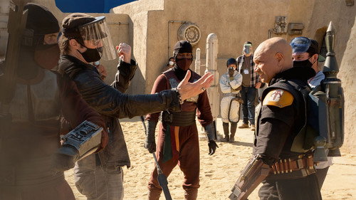 Disney Gallery / Star Wars: The Book of Boba Fett Season 1 Episode 1 - Episode 1