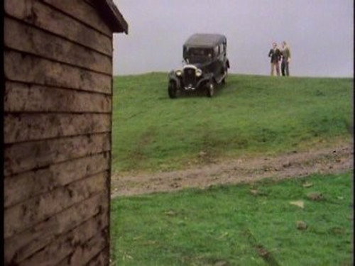 All Creatures Great and Small Season 1 Episode 7 - Golden Lads and Girls