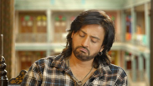 E1352. Varun’s Next Move still