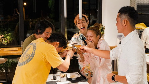 Let's Open Season 1 Episode 20 - Pop-up Food Truck