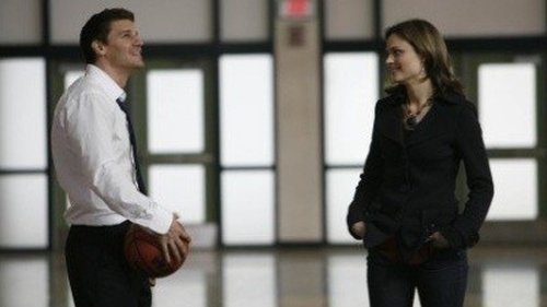 Bones Season 3 Episode 11 - Player Under Pressure