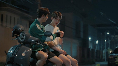 The Rebound Season 1 Episode 4 - Jealousy