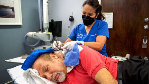 Dr. Pimple Popper Season 9 Episode 17 - Crazy, Stupid, Lump