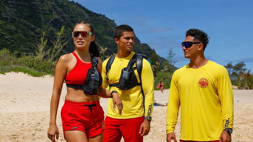 Rescue: HI-Surf Season 1 Episode 11 - Caught Inside