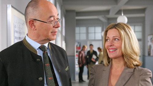 Die Rosenheim-Cops Season 13 Episode 20 - Bauernopfer