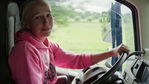 Girls Who Ride Season 6 Episode 2 - Chaos in de Randstad