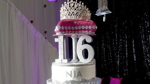 Cake Hunters Season 4 Episode 1 - Surprise Sweet 16