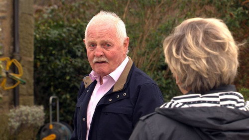 Episode 9033 (Mon 10th May 2021) still