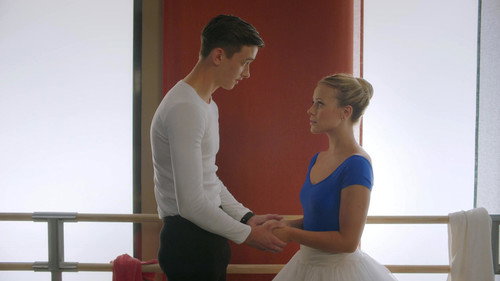 Find Me in Paris Season 3 Episode 15 - You're All Out