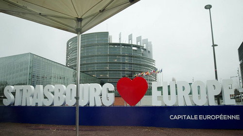 The EU Parliament's Perpetual Commuting still