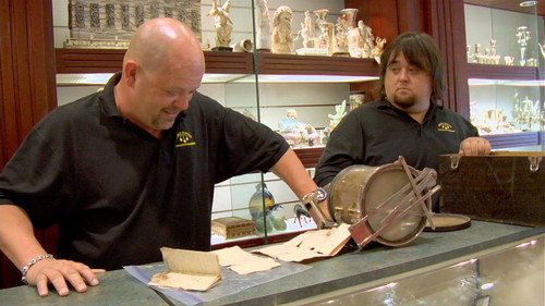Chumlee's Dummies still