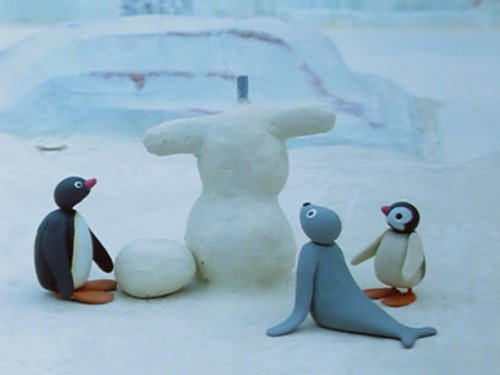 Pingu Builds a Snowman still