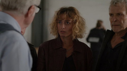 Episode 1581 still