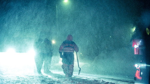 Ice Road Rescue Season 2 Episode 7 - Military Mayhem