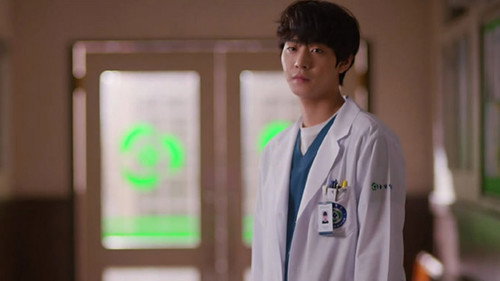 Dr. Romantic Season 2 Episode 8 - Walk of Respect