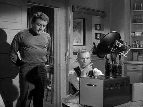 My Favorite Martian Season 2 Episode 33 - The Martian's Fair Hobo