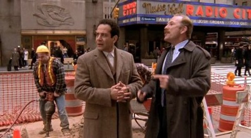 Monk Season 3 Episode 1 - Mr. Monk Takes Manhattan