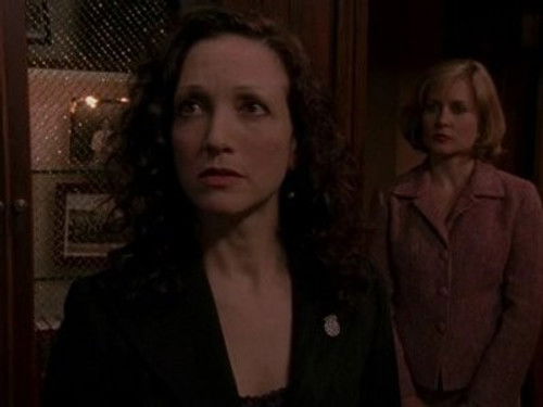 Law & Order: Trial by Jury Season 1 Episode 1 - The Abominable Showman
