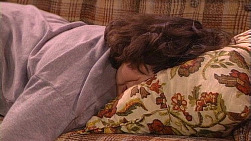Roseanne Season 1 Episode 19 - Workin' Overtime