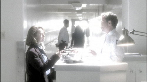 Millennium Season 3 Episode 6 - Skull and Bones