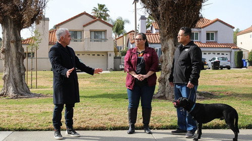 Cesar Millan: Better Human, Better Dog Season 1 Episode 10 - Hijacked Pack