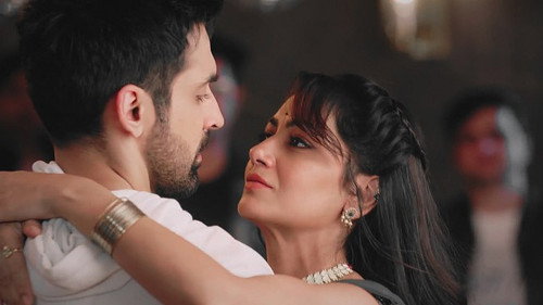 Amruta Harsh take aaji to the hospital still